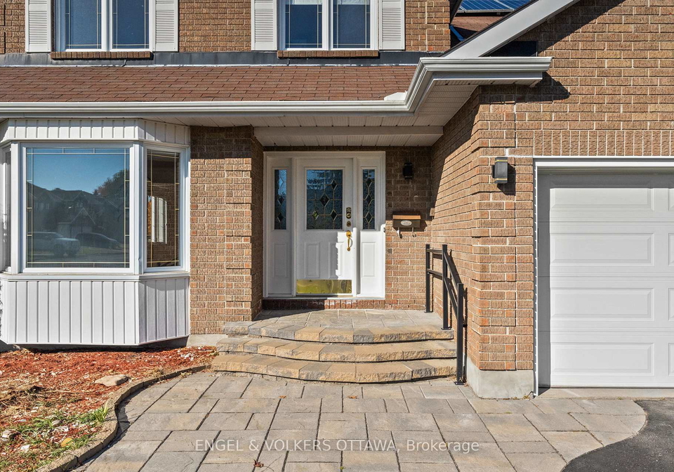 841-montcrest-drive-ottawa-ontario-x12497432