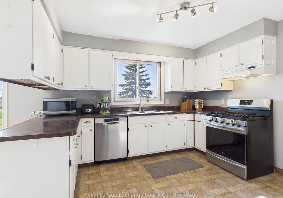 1372-12-concession-huron-kinloss-ontario-x12497480