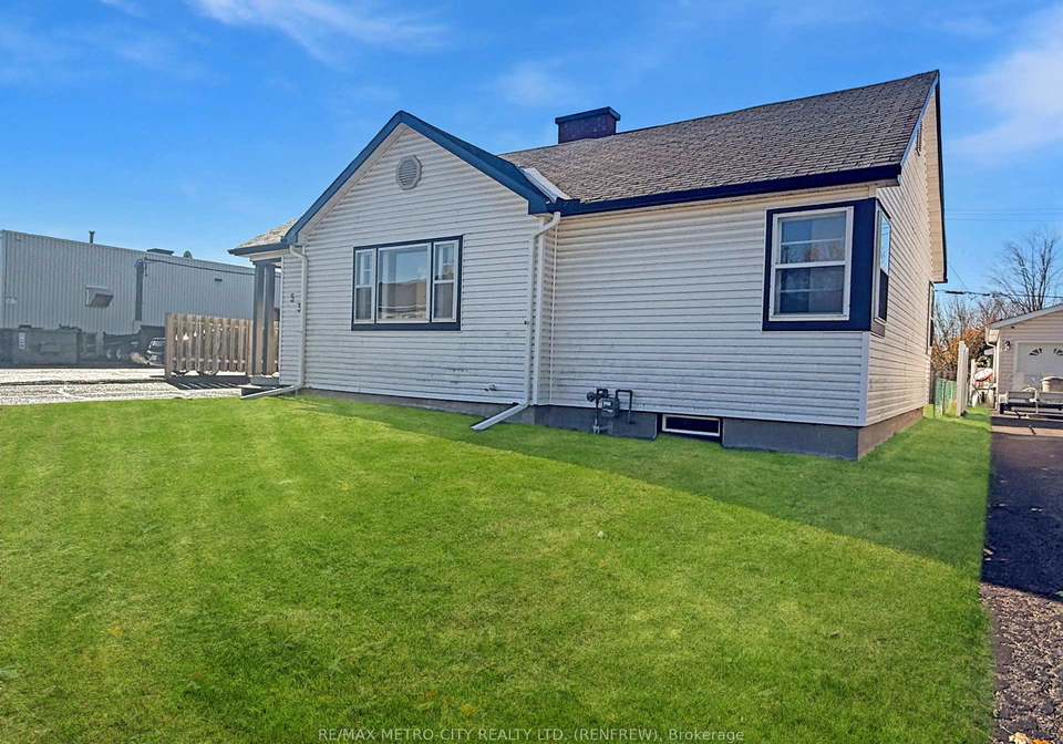 530-new-street-renfrew-ontario-x12497496