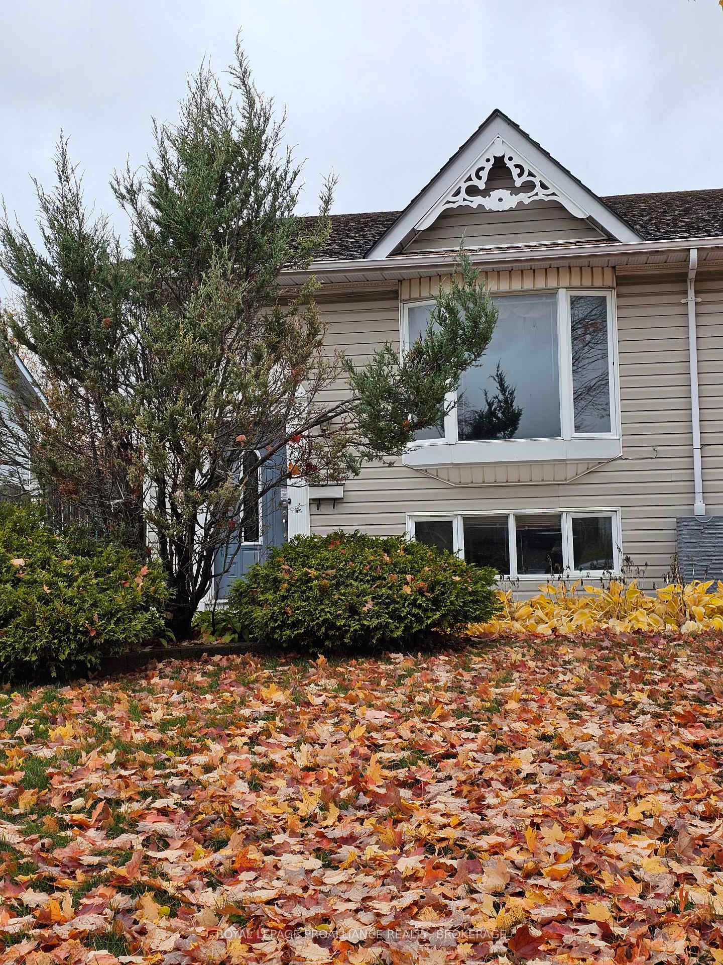 915-warburton-crescent-kingston-ontario-x12497610