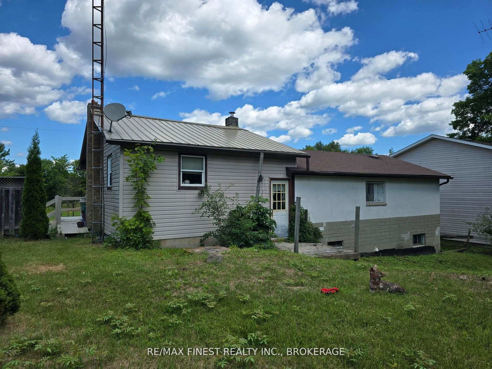 10555-road-38-frontenac-ontario-x12497694