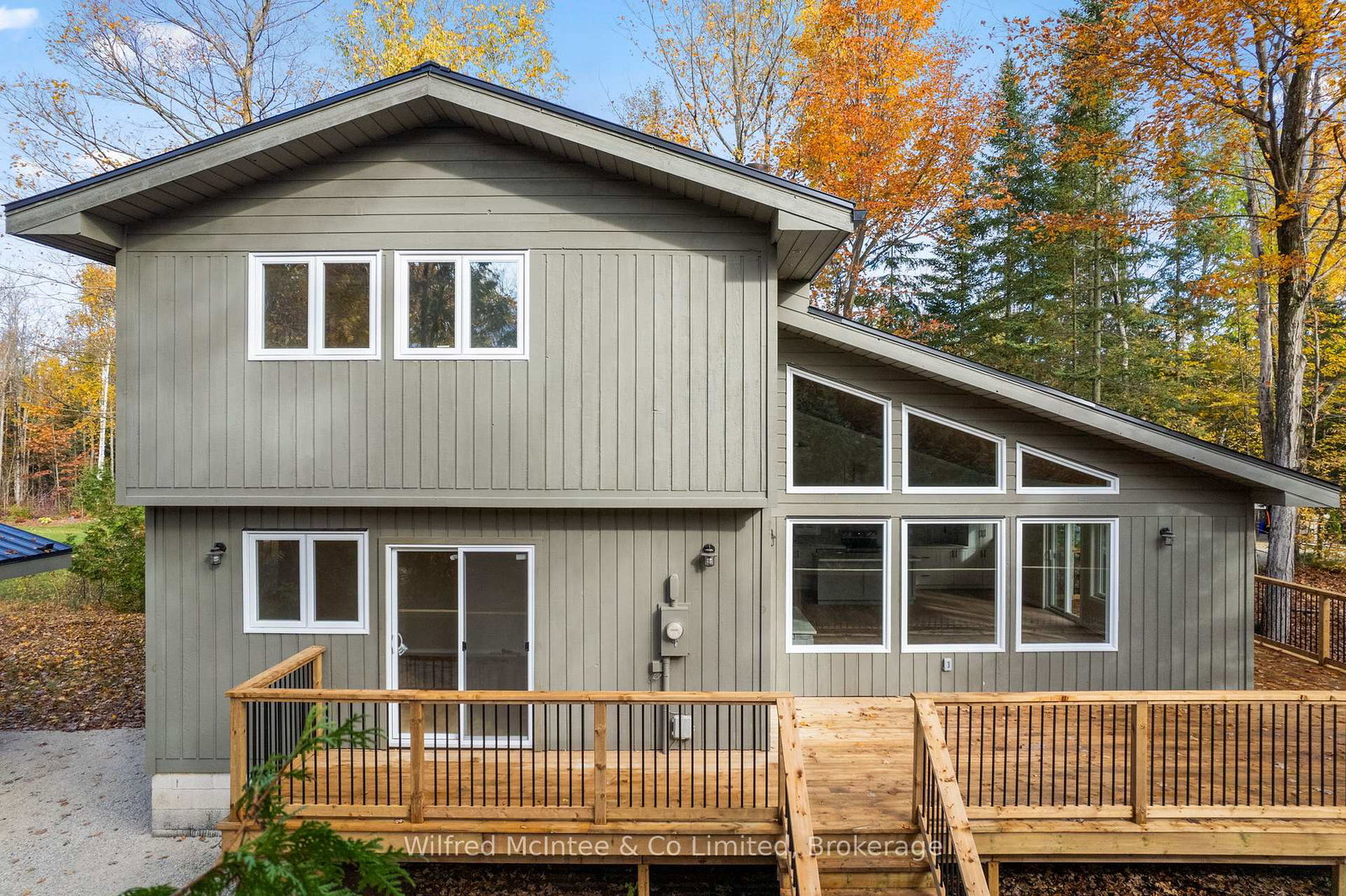 40-rolling-hills-drive-south-bruce-peninsula-ontario-x12498376
