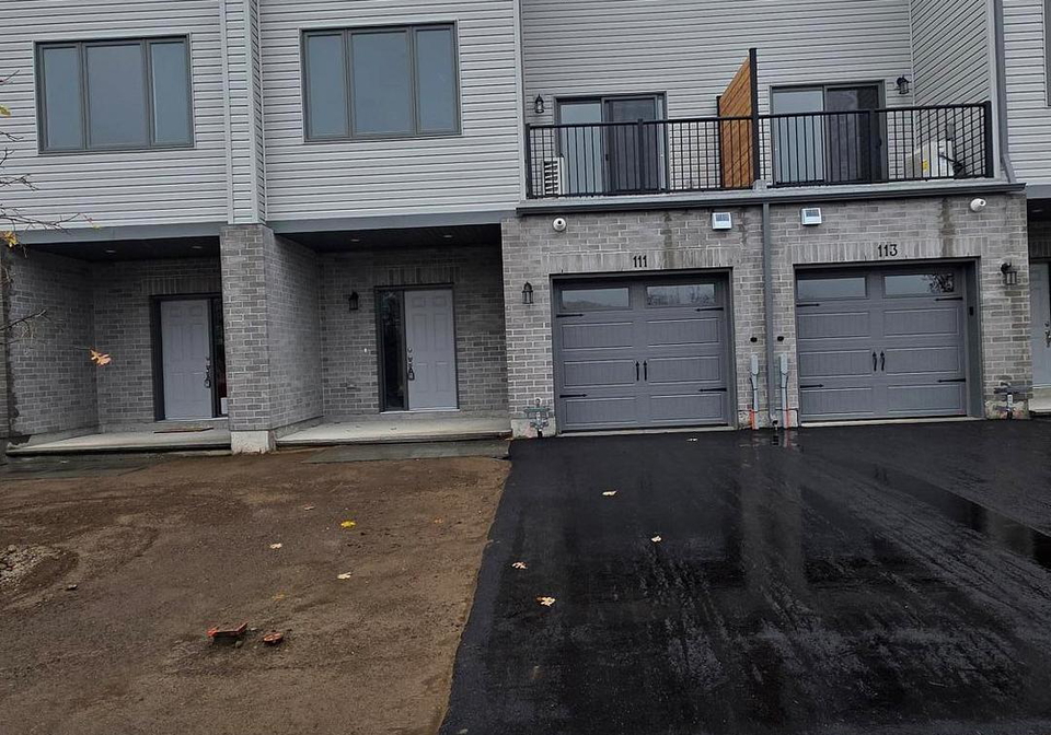 111-bechanan-avenue-prince-edward-county-ontario-x12499000