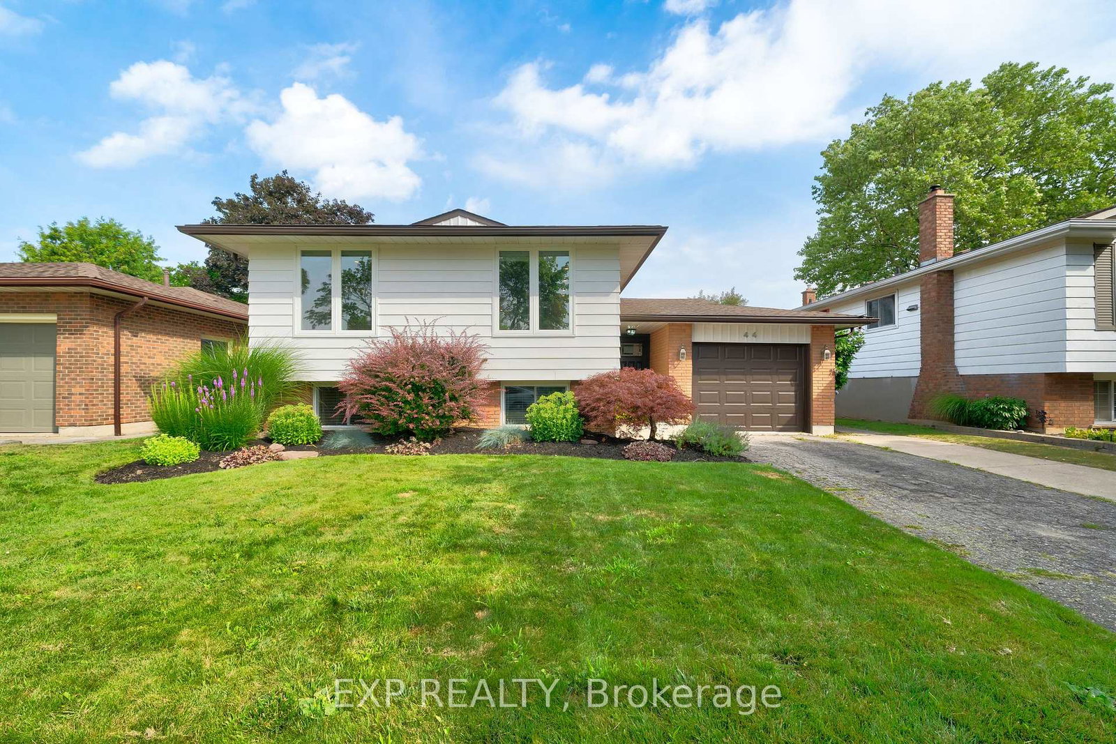 44-royal-orchard-crescent-st-catharines-ontario-x12499048
