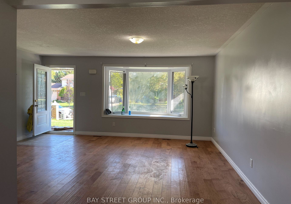 172-darlington-drive-hamilton-ontario-x12499188