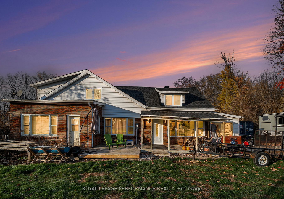 16015-county-2-road-south-stormont-ontario-x12499242