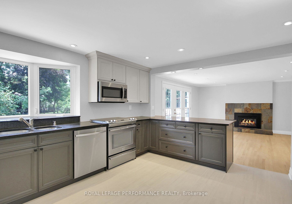 82-queensline-drive-ottawa-ontario-x12500482