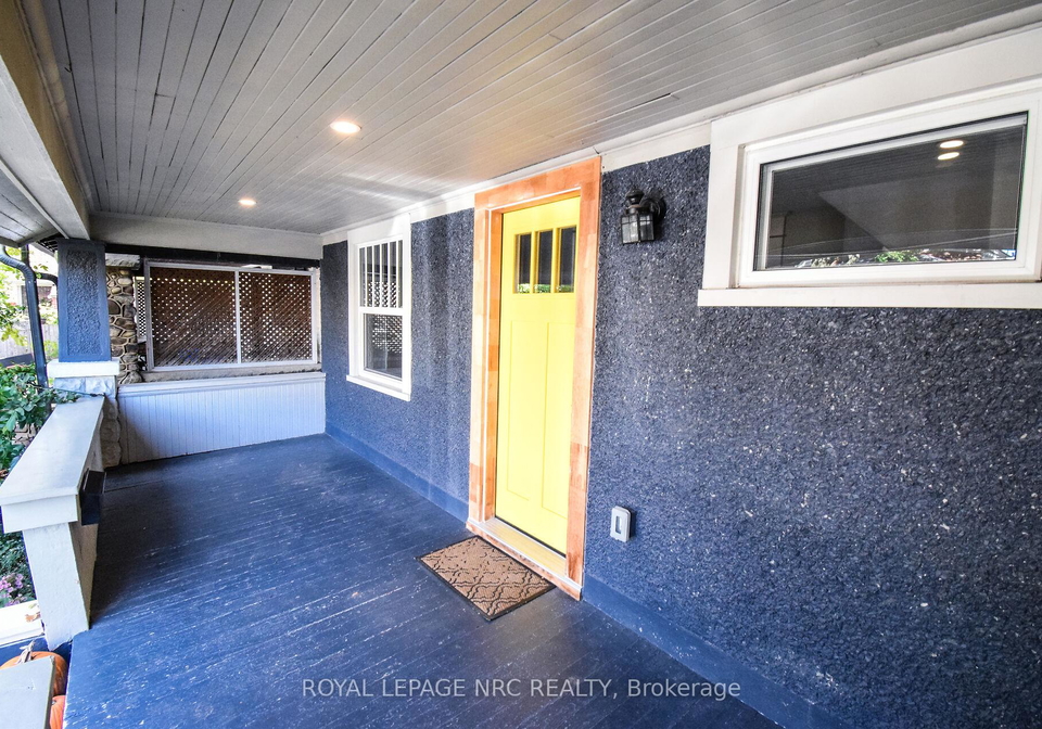 40-louisa-street-st-catharines-ontario-x12500492