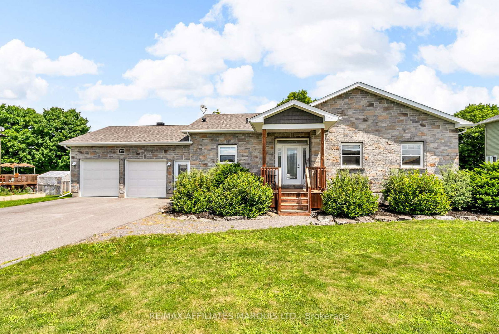 23-calco-crescent-north-stormont-ontario-x12502142