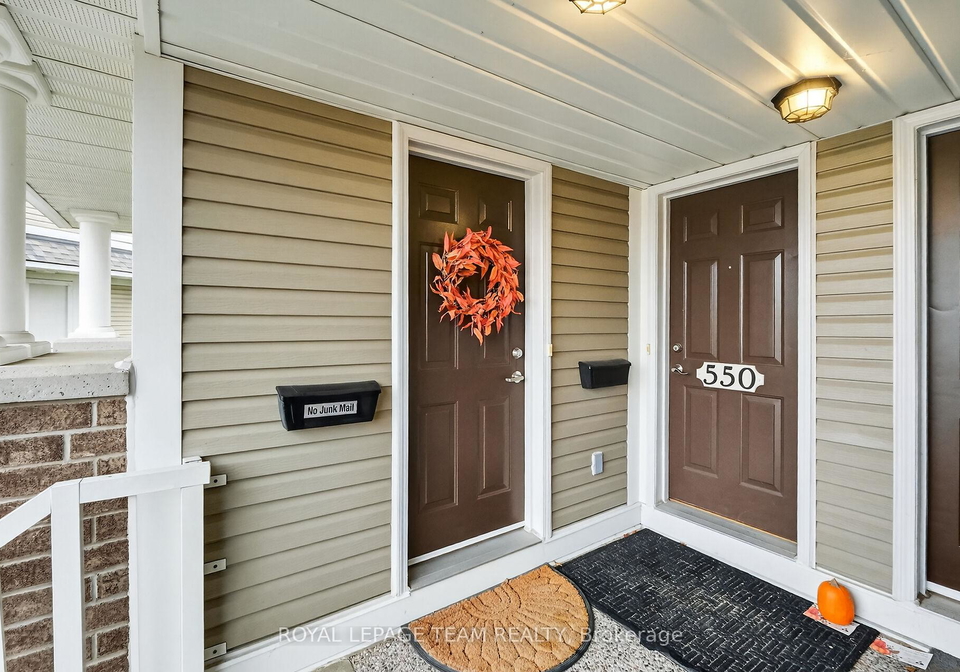 548-lakeridge-drive-ne-ottawa-ontario-x12502344
