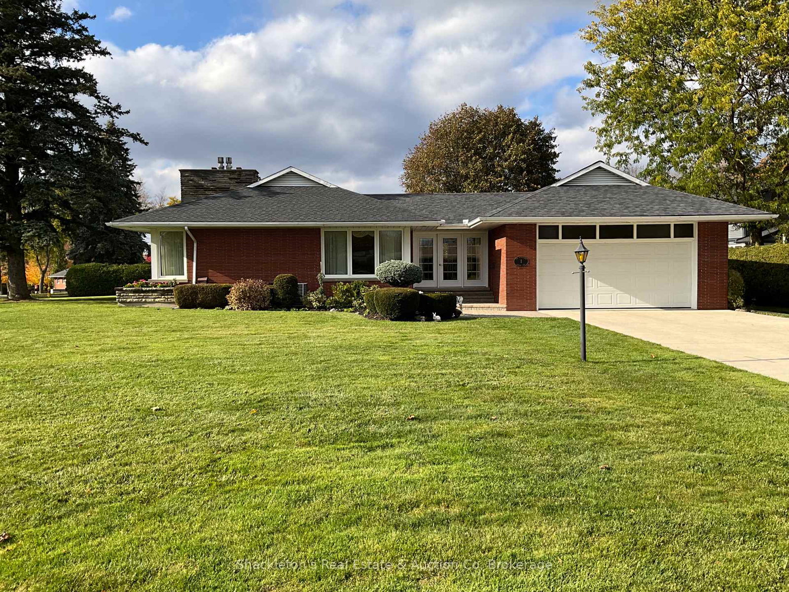 1-jackson-crescent-north-perth-ontario-x12502380