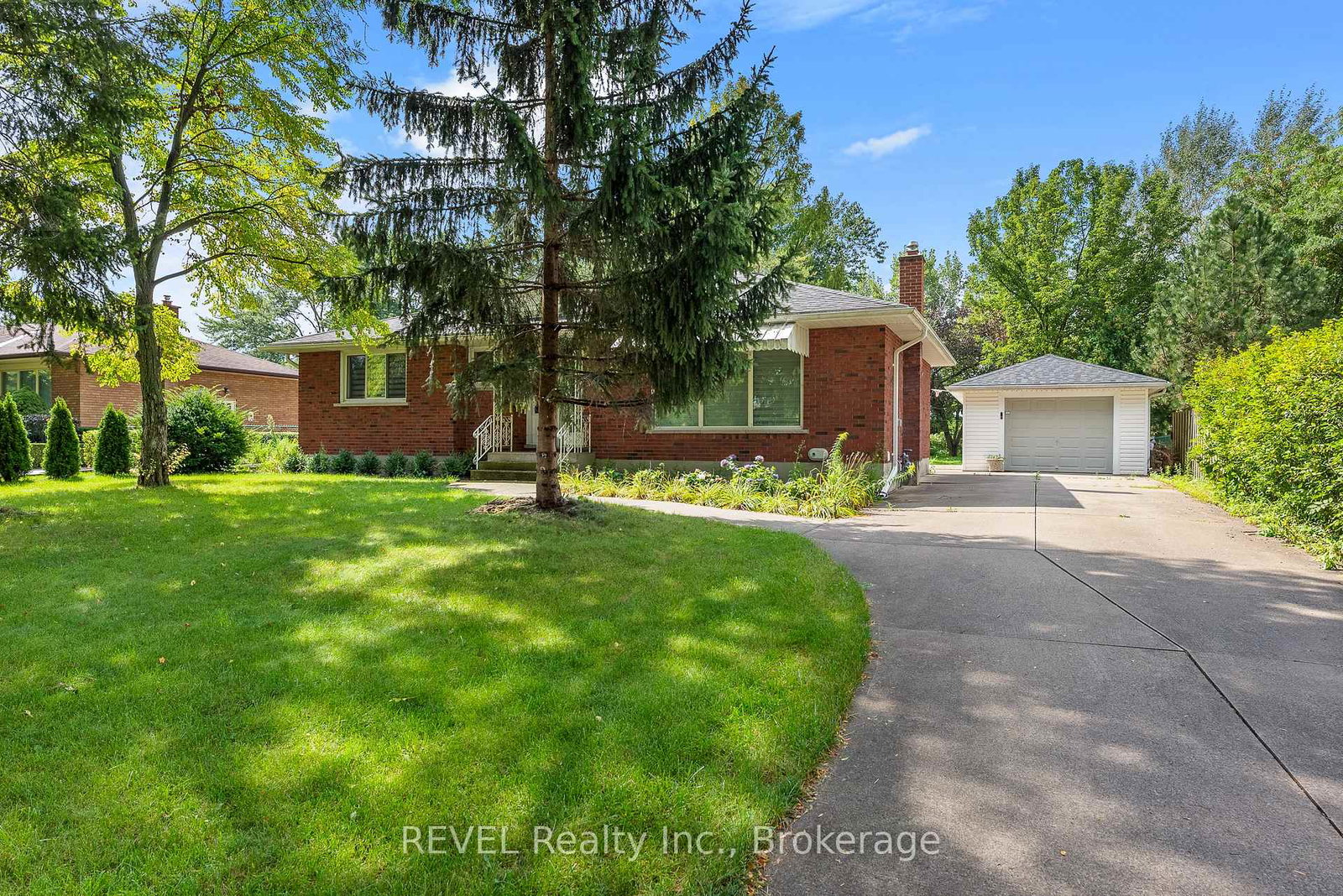 8407-mears-crescent-niagara-falls-ontario-x12502948