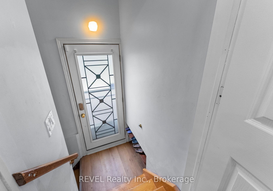 8407-mears-crescent-niagara-falls-ontario-x12502948