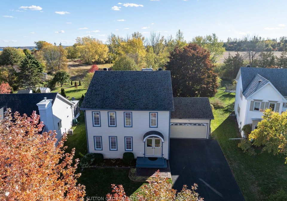 8-hawley-court-loyalist-ontario-x12503280