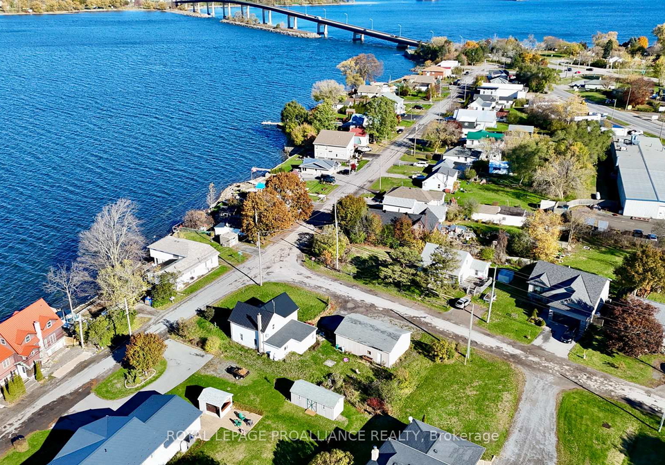 51-reddick-street-prince-edward-county-ontario-x12503430