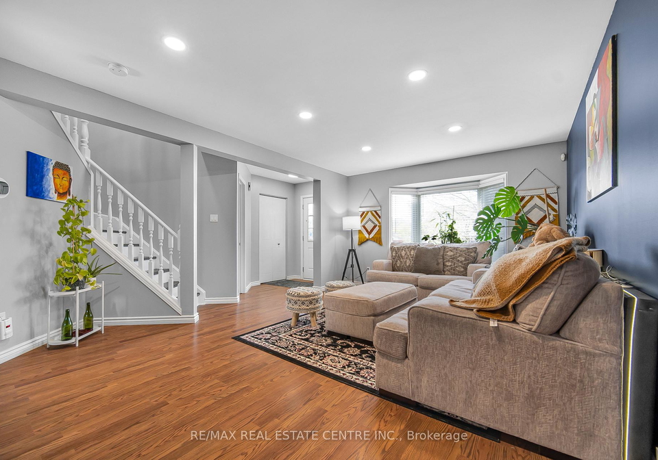 6-eula-white-place-london-south-ontario-x12503688