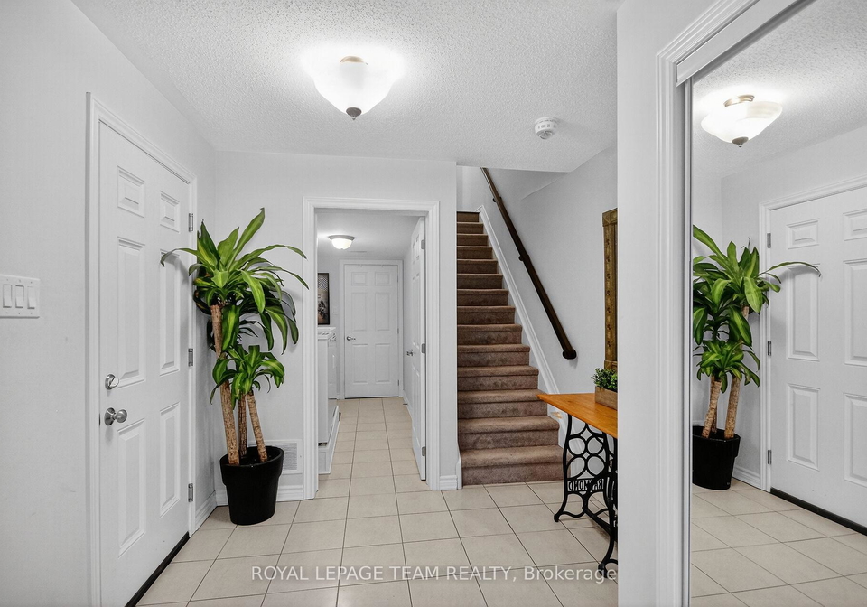303-pumpkinseed-crescent-ottawa-ontario-x12505274