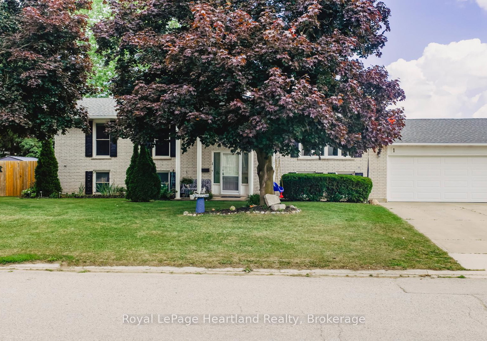 1-alexander-street-huron-east-ontario-x12505346