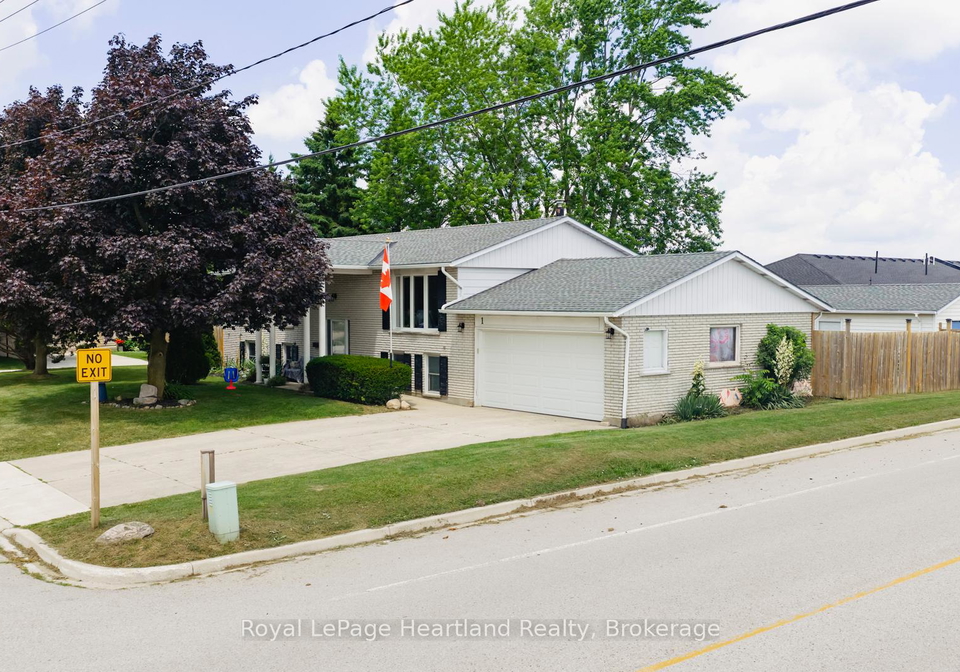 1-alexander-street-huron-east-ontario-x12505346