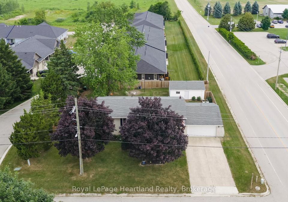 1-alexander-street-huron-east-ontario-x12505346