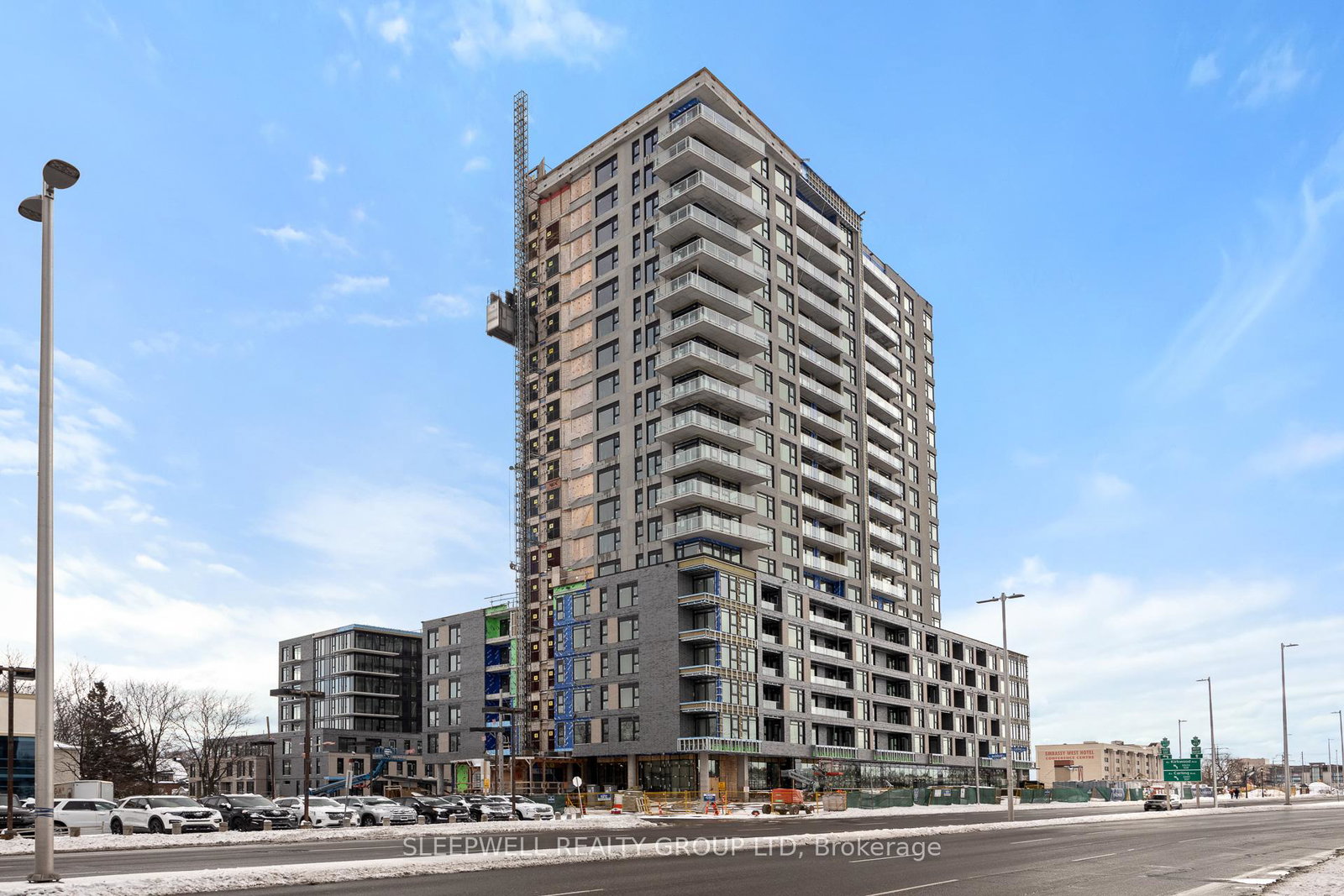 1354-carling-avenue-carlington-central-park-ottawa-ontario-x12505592
