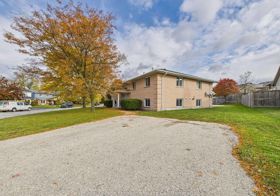 403-highland-drive-north-huron-ontario-x12505758