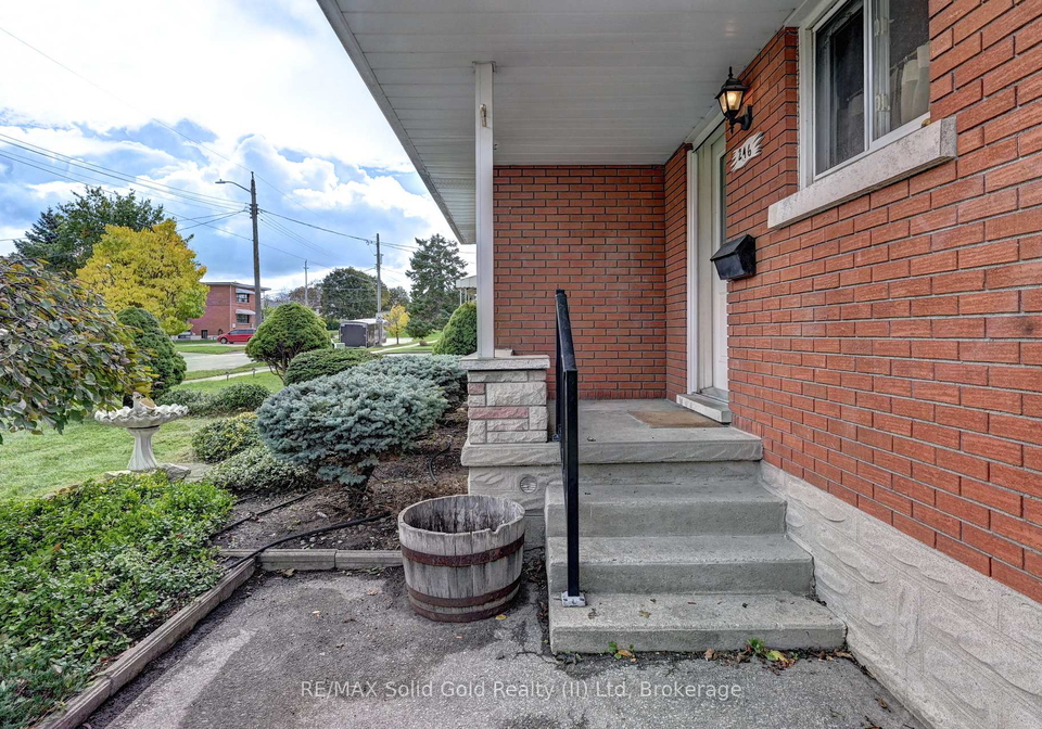 246-eighth-avenue-kitchener-ontario-x12506002