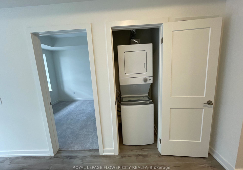 247-northfield-drive-e-waterloo-ontario-x12507146
