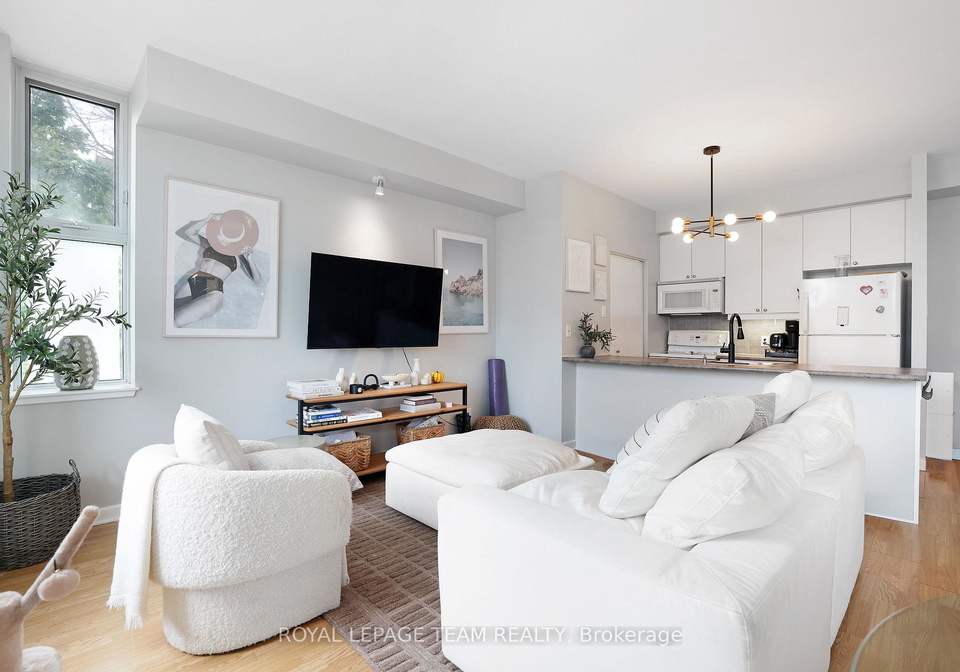 150-caroline-avenue-ottawa-ontario-x12507974