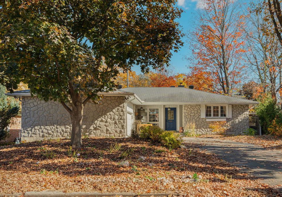 275-crocus-avenue-ottawa-ontario-x12508216