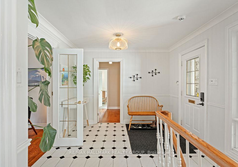 275-crocus-avenue-ottawa-ontario-x12508216