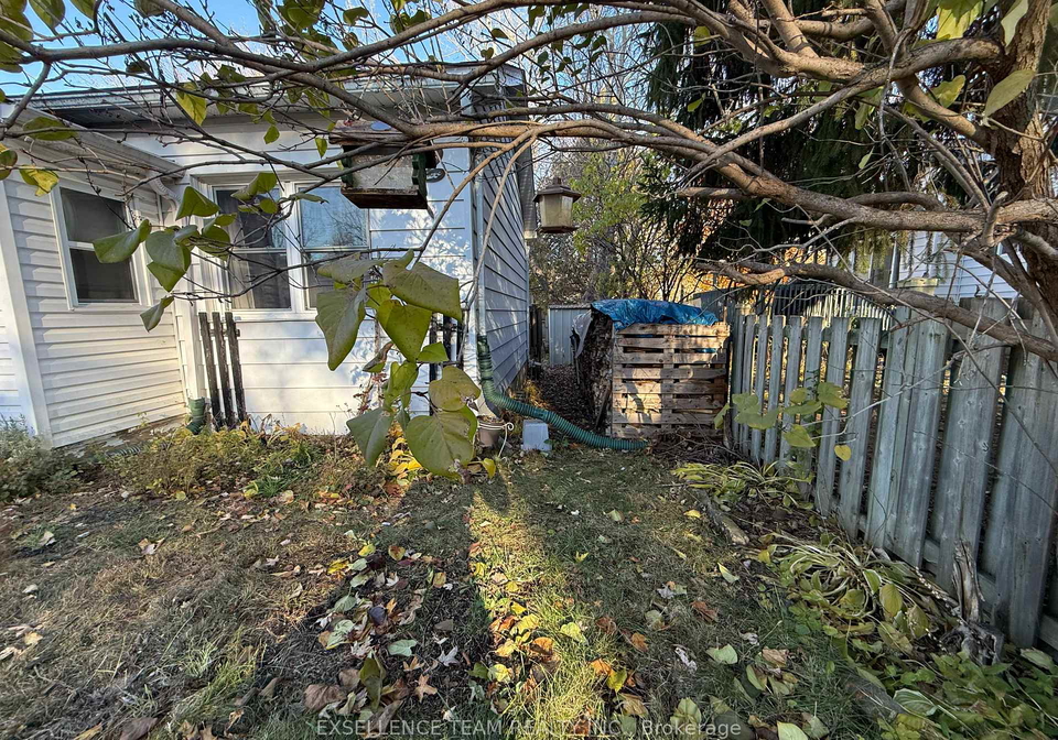 7-mechanic-street-e-north-glengarry-ontario-x12509728