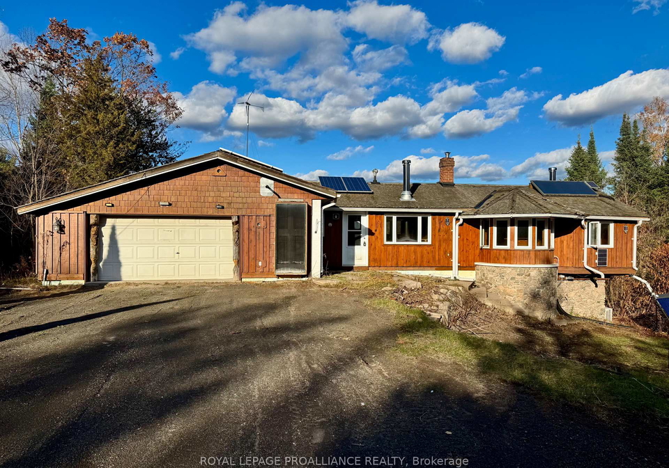 412-mccauleys-road-north-kawartha-ontario-x12510038