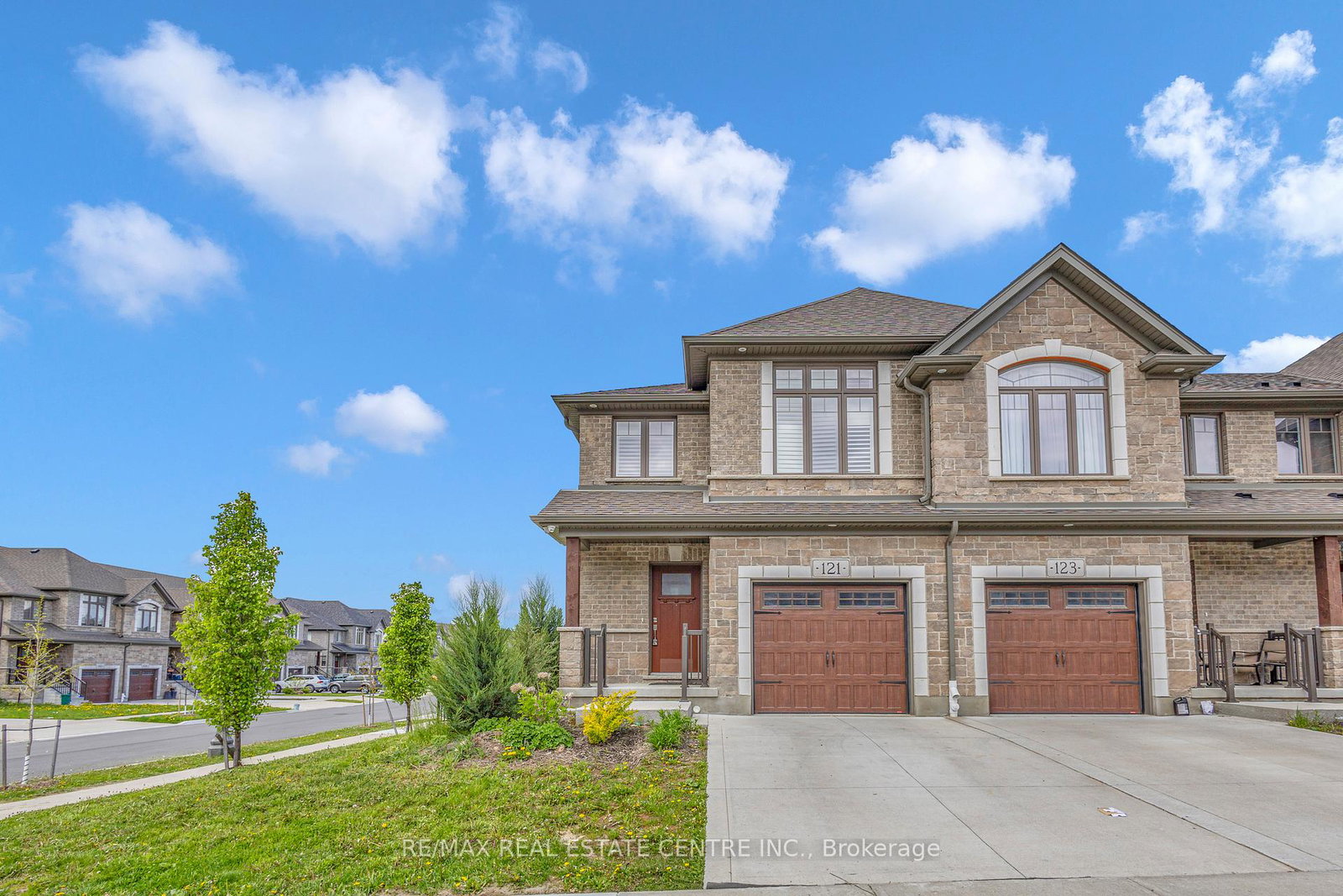 121-hollybrook-trail-kitchener-ontario-x12510386