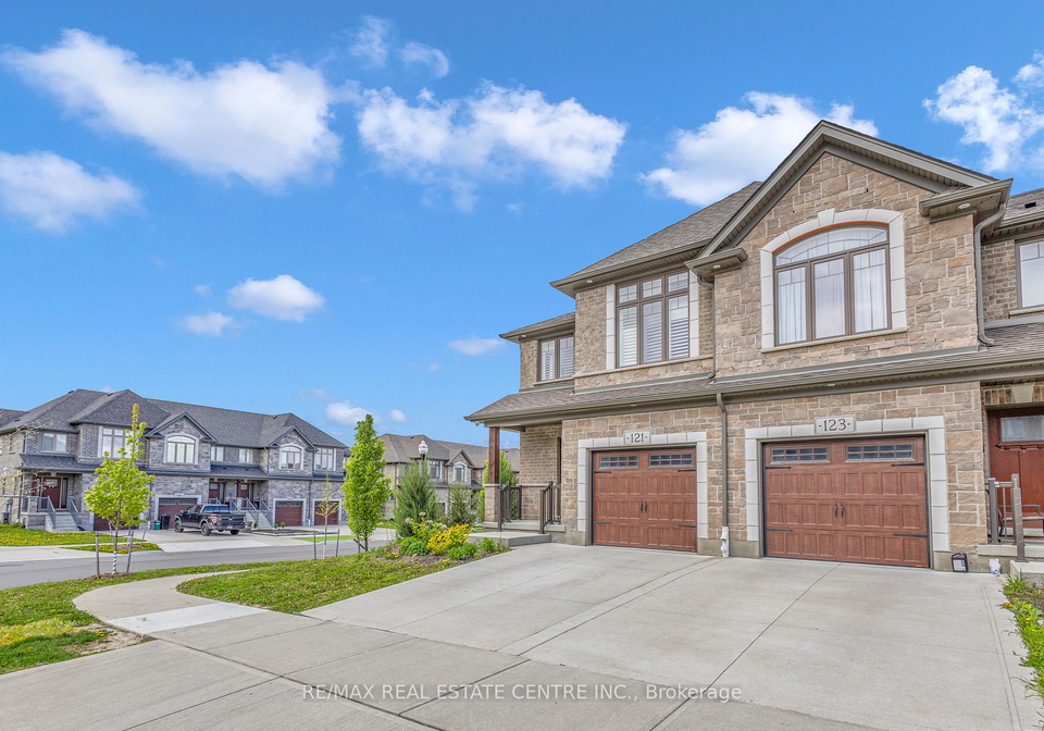121-hollybrook-trail-kitchener-ontario-x12510386