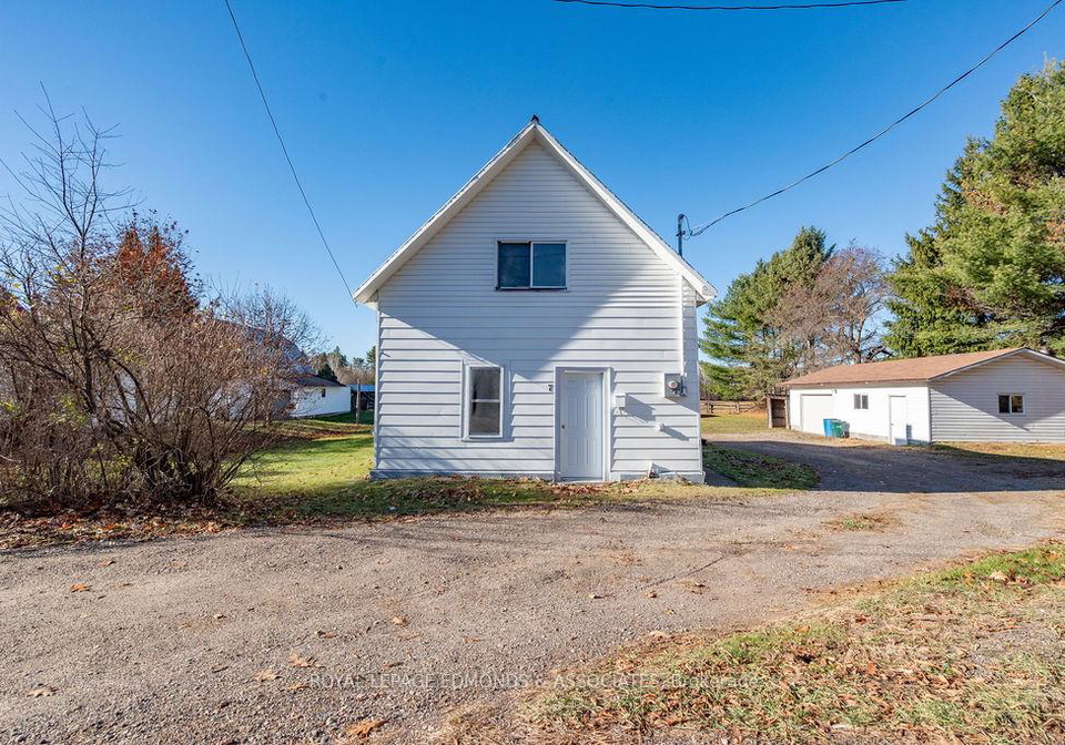 7-elizabeth-street-laurentian-hills-ontario-x12510898