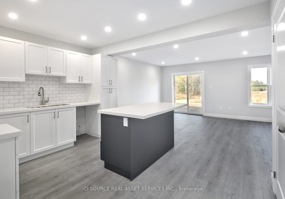 880-wild-rose-drive-gravenhurst-ontario-x12511022