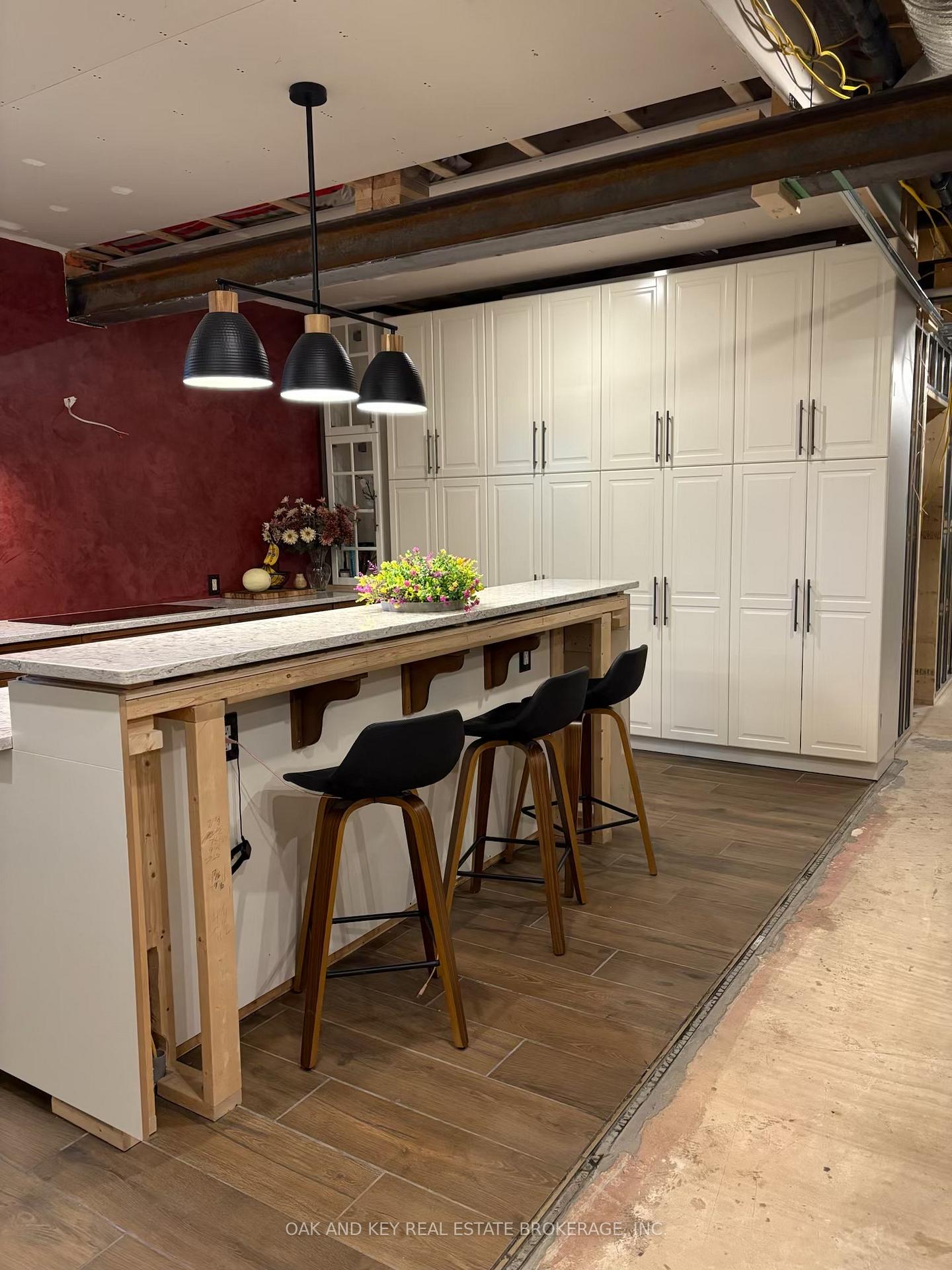 5661-clandeboye-drive-lucan-biddulph-ontario-x12511086
