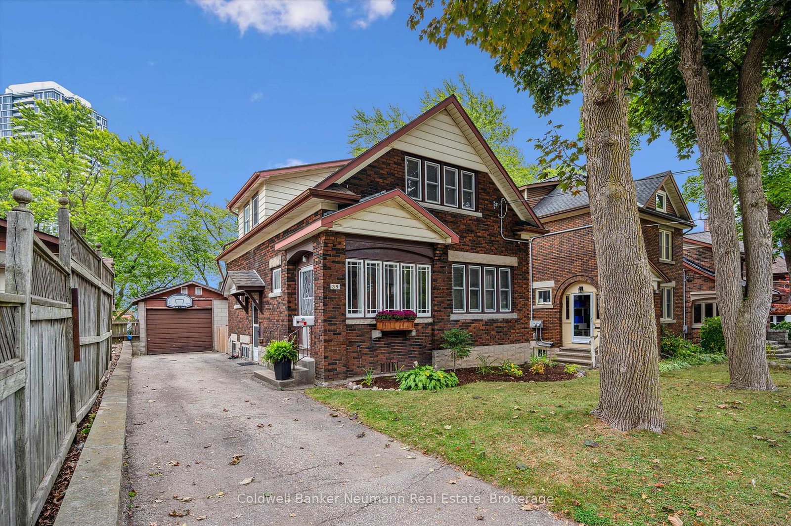 39-agnes-street-kitchener-ontario-x12511382