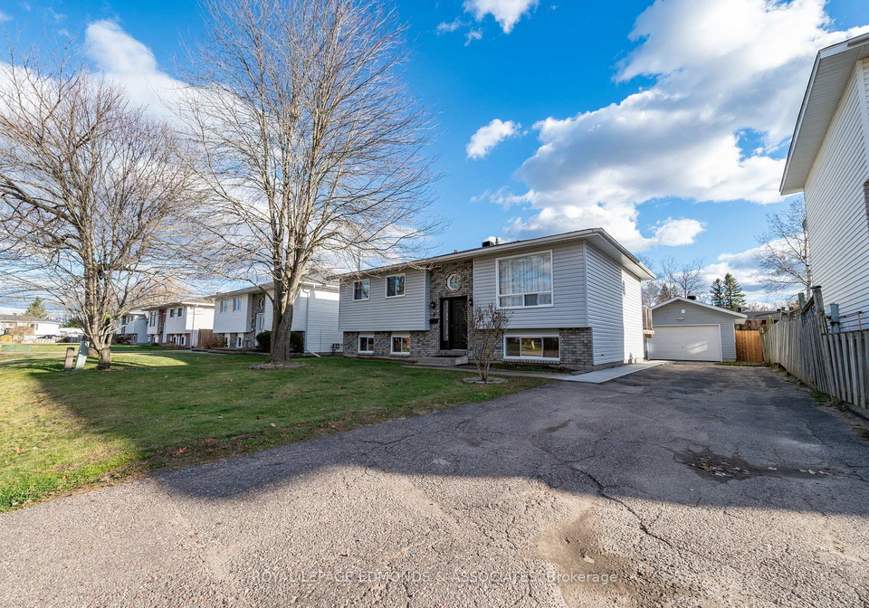 4-craig-place-petawawa-ontario-x12511392