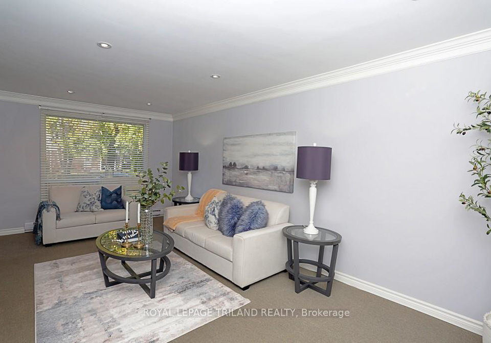 152-monmore-road-london-north-ontario-x12511398
