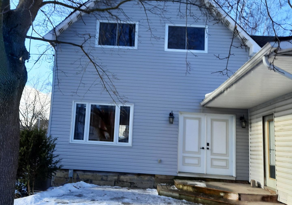 512-st-lawrence-street-north-dundas-ontario-x12511722