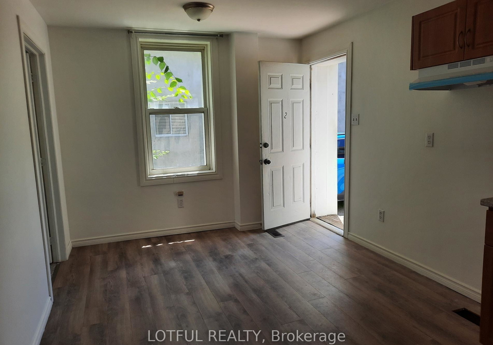 60-victoria-avenue-smiths-falls-ontario-x12511738