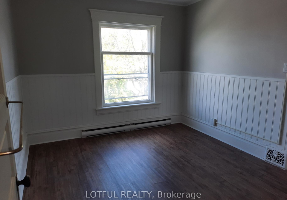 7-montgomery-place-smiths-falls-ontario-x12511772