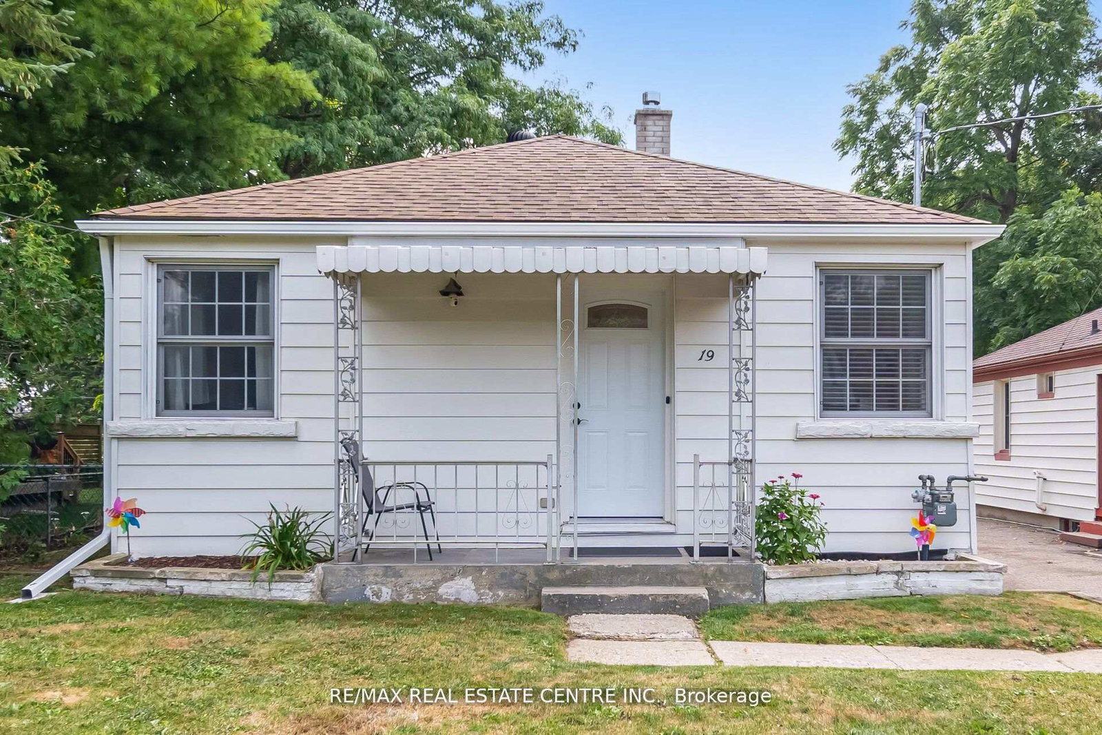 19-seneca-drive-kitchener-ontario-x12512142