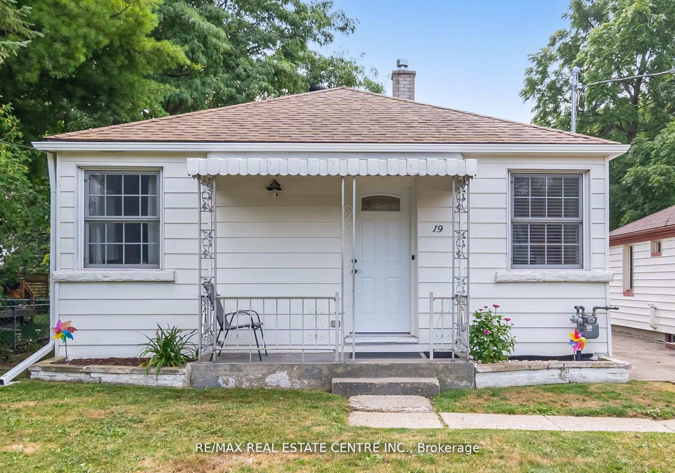 19-seneca-drive-kitchener-ontario-x12512142