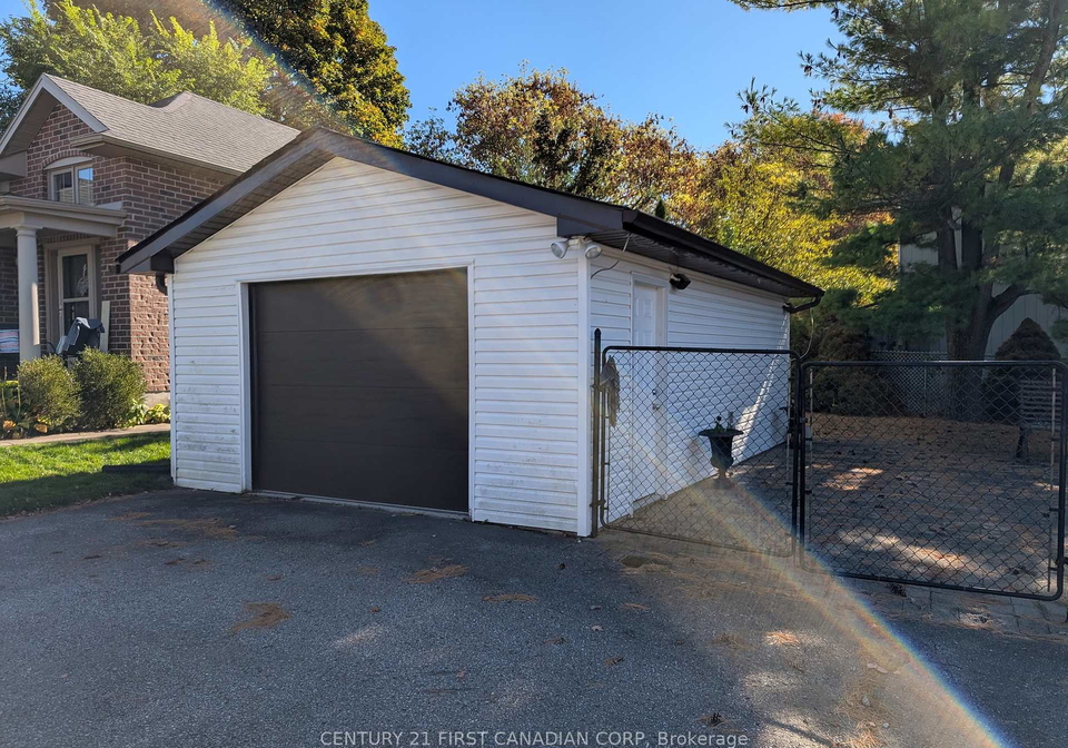 27-briscoe-street-w-london-south-ontario-x12512318