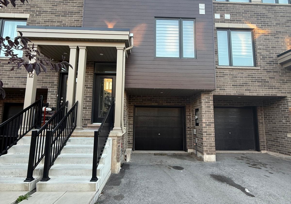 10-radison-lane-hamilton-ontario-x12512380