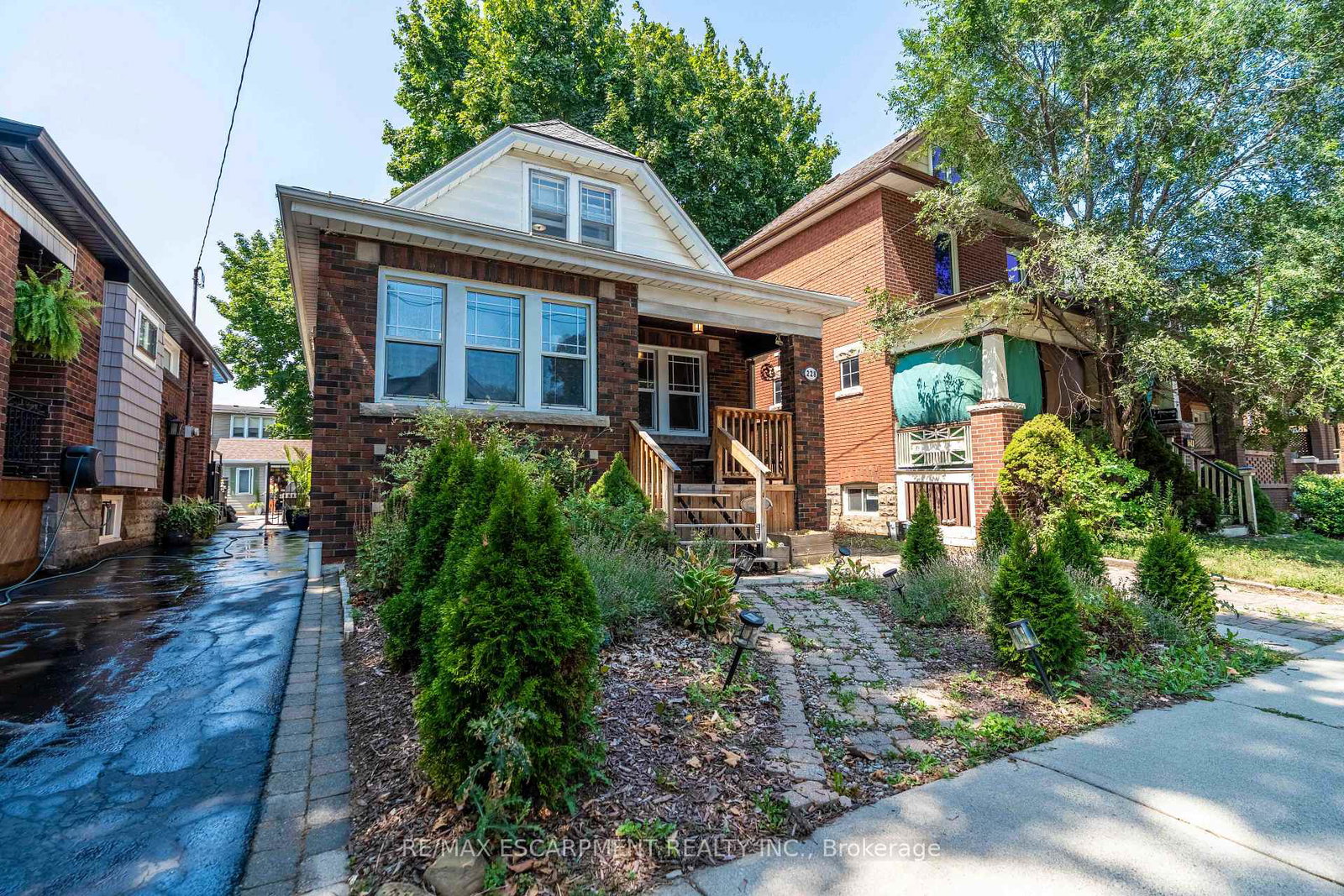 228-province-street-s-hamilton-ontario-x12512530