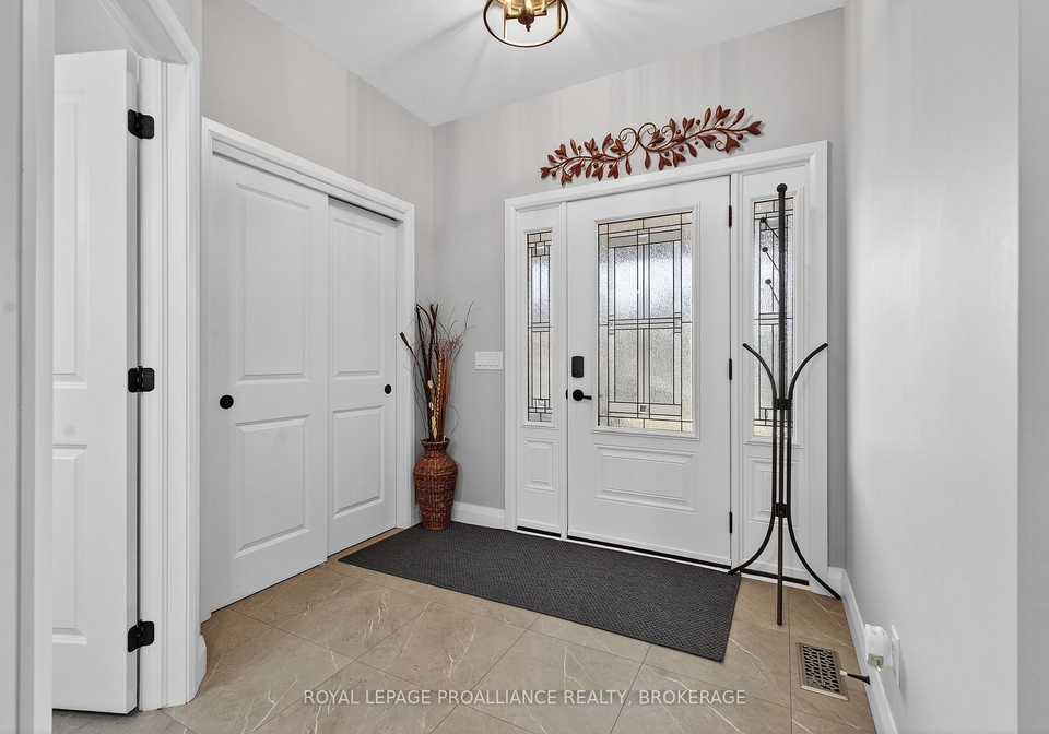 1520-berkshire-drive-kingston-ontario-x12512532